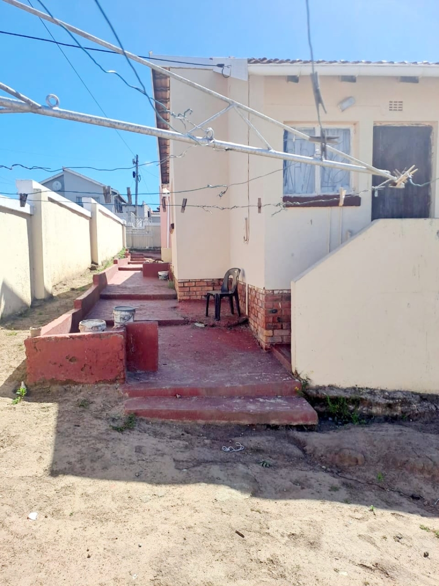 5 Bedroom Property for Sale in Mdantsane Nu 17 Eastern Cape